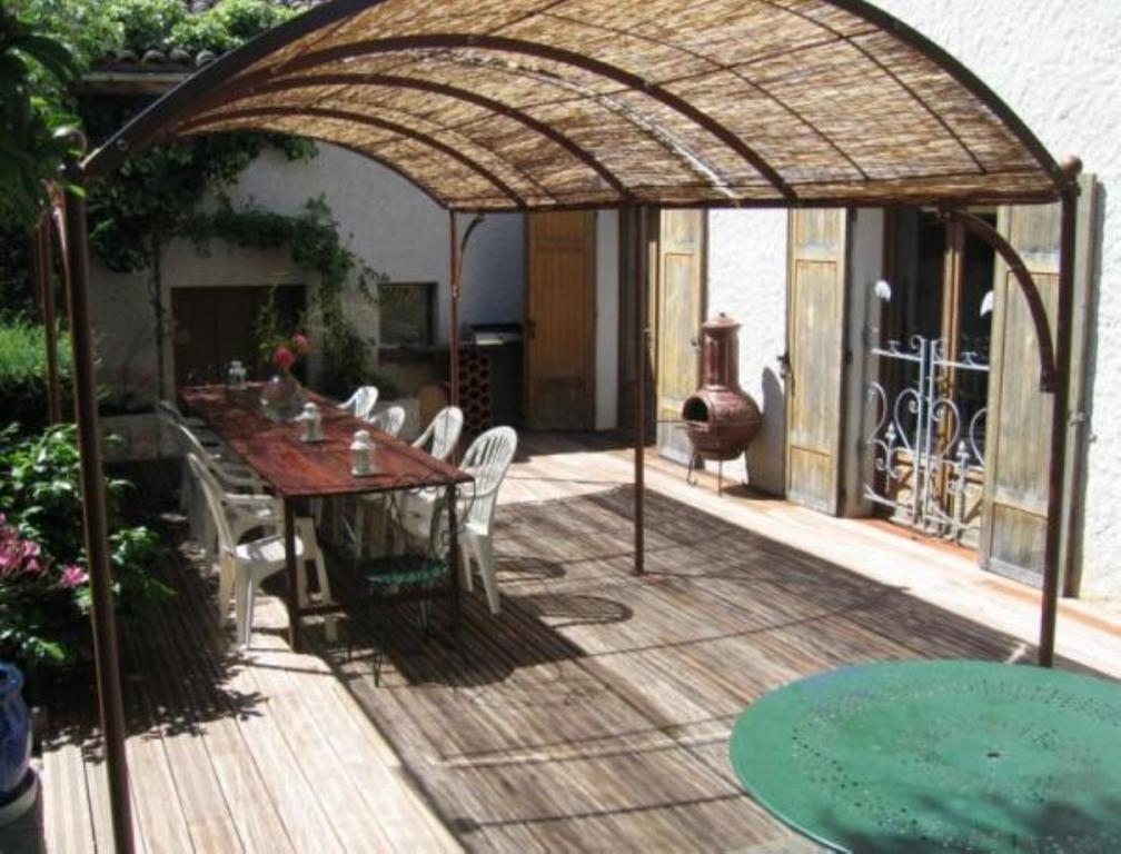 Hôtel Domaine du Besset à Aubusson-d'Auvergne Extérieur photo