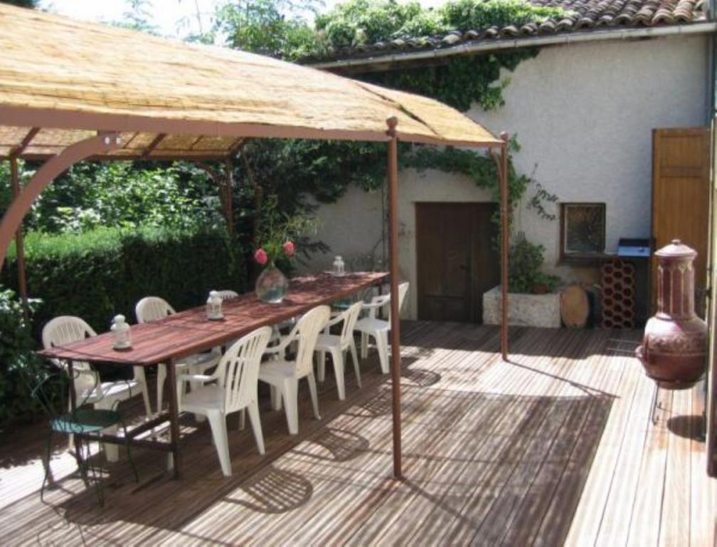 Hôtel Domaine du Besset à Aubusson-d'Auvergne Extérieur photo