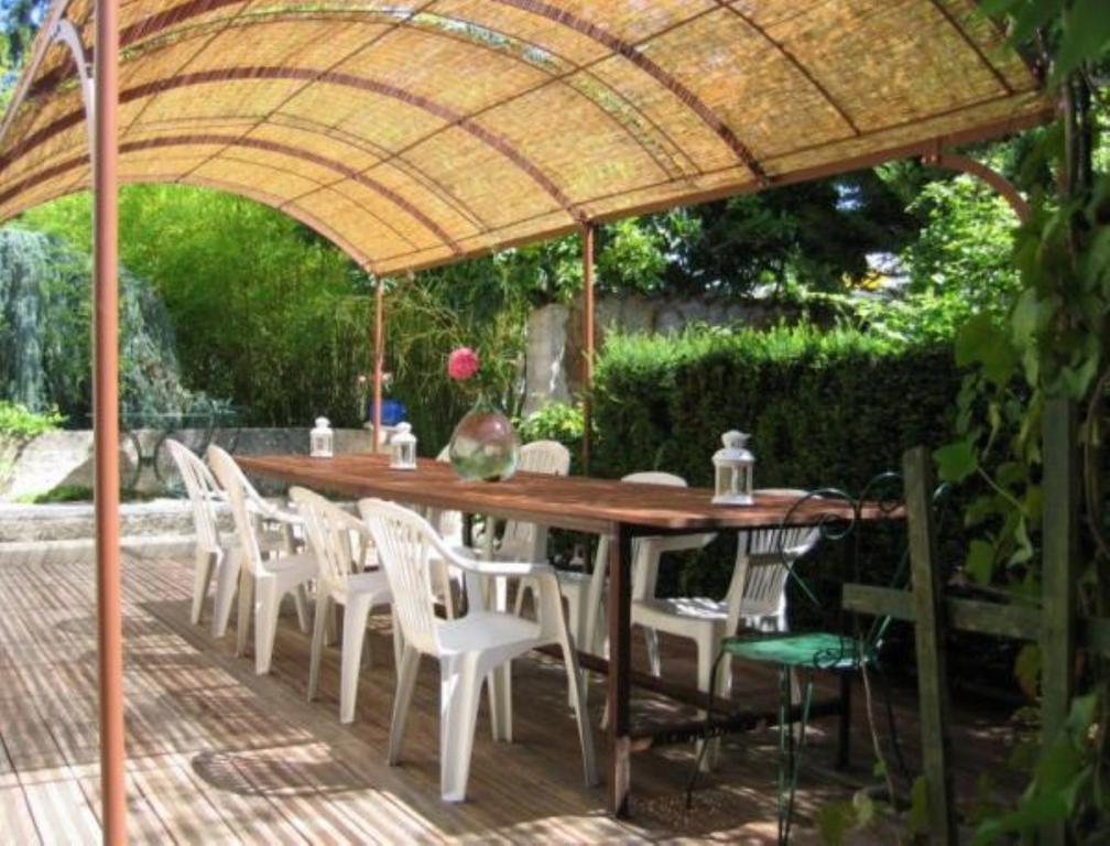 Hôtel Domaine du Besset à Aubusson-d'Auvergne Extérieur photo