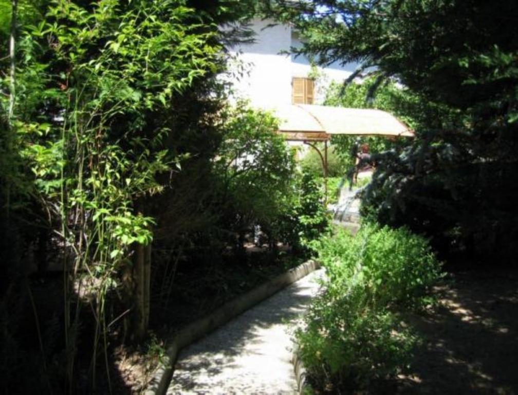 Hôtel Domaine du Besset à Aubusson-d'Auvergne Extérieur photo